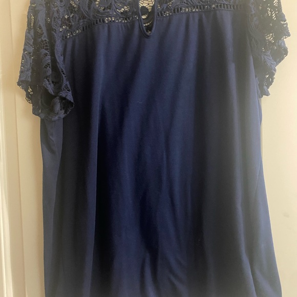 Elegant Navy Lace Women's Top - Picture 2 of 3
